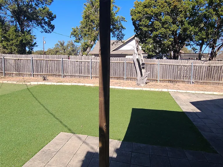 606 Tyrone Dr — Photo 22