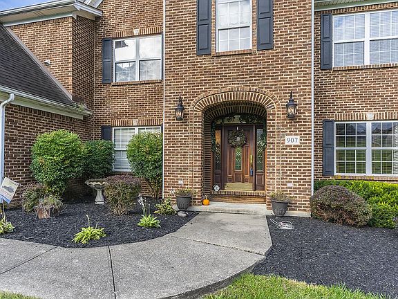 4th image of 907 Turnberry Dr