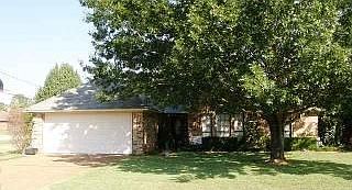 1st image of 501 Pheasant Ln