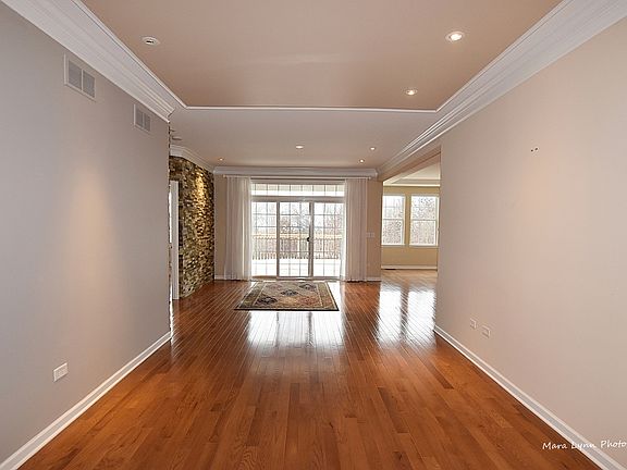 5th image of 3893 Kingsmill Dr