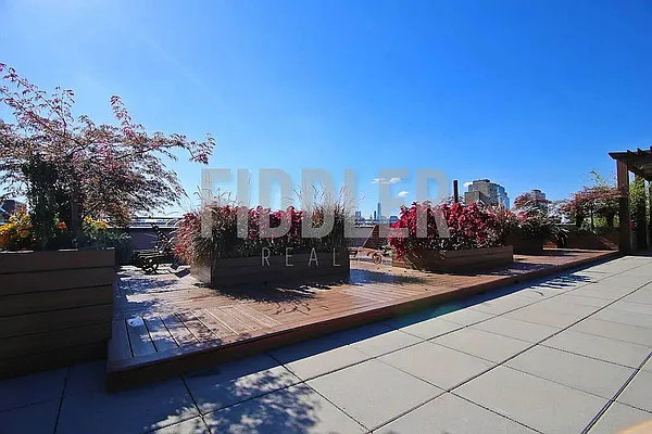 Rented by Fiddler Realty | media 16