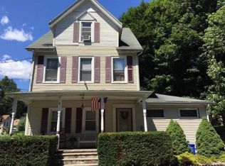 15 Lake Ave, Hillburn, NY 10931