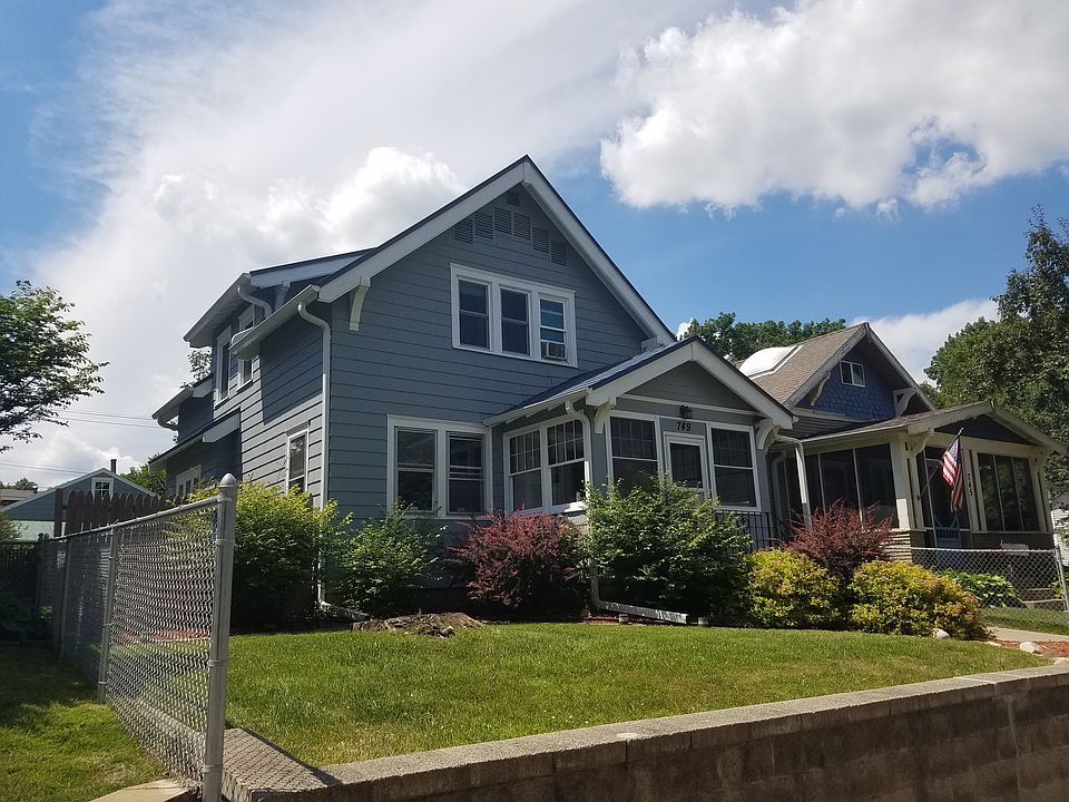 1st image of 749 Smith Ave S