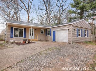 4721 Westshire Dr NW, Comstock Park, MI 49321