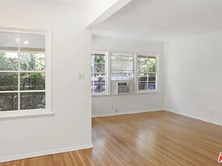4085 Van Buren Pl — Photo 7