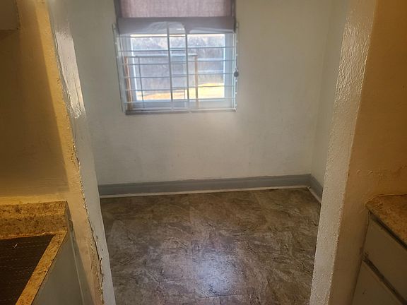 4th image of 16589 Sorrento St