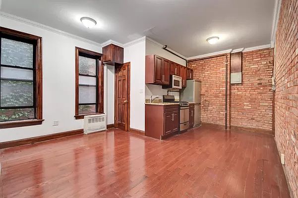 1st image of 416 E 71st St APT 25