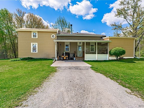 4th image of 1659 Carmen Rd