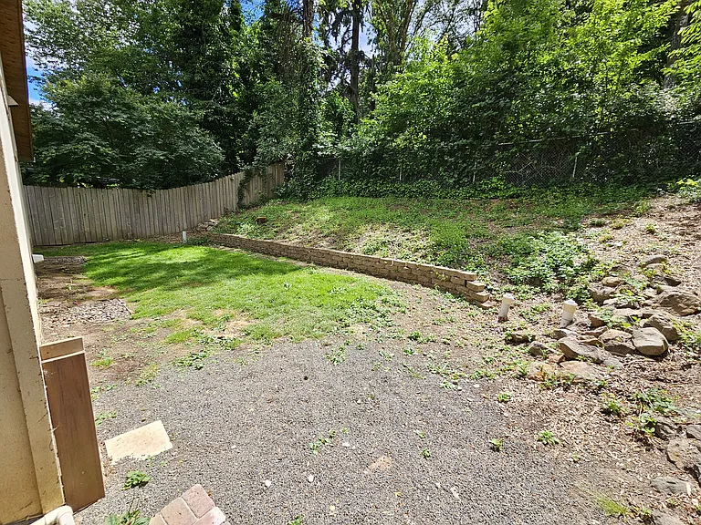 18616 Midhill Cir — Photo 14