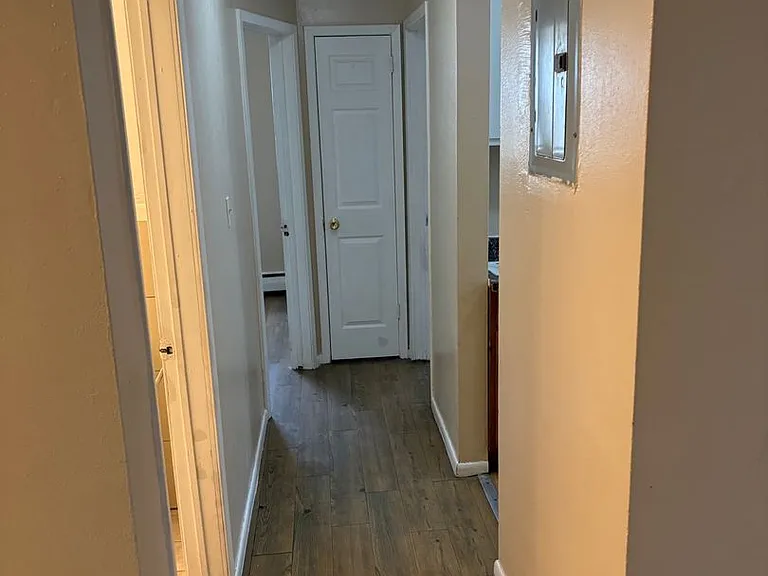 1015 York Ave — Photo 35