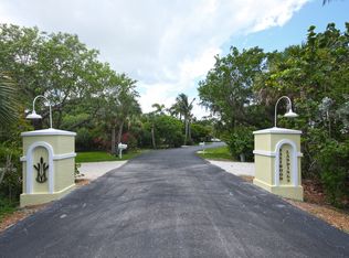 912 Almas Ct, Sanibel, FL 33957