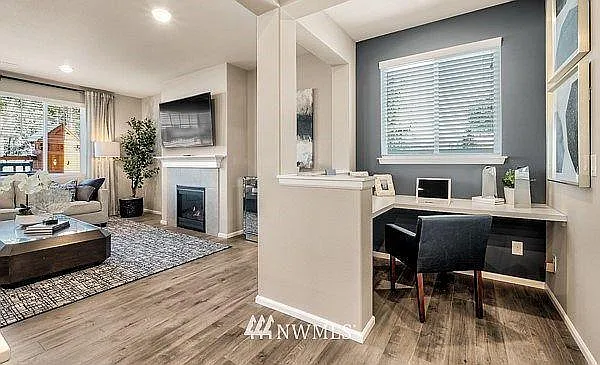 15042 Tyee Dr — Photo 2