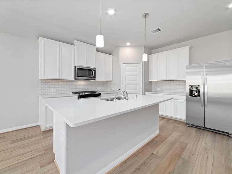 21518 Carbone Ln — Photo 12