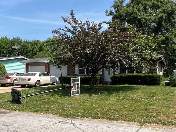 3rd image of 2405 Palomino Ln