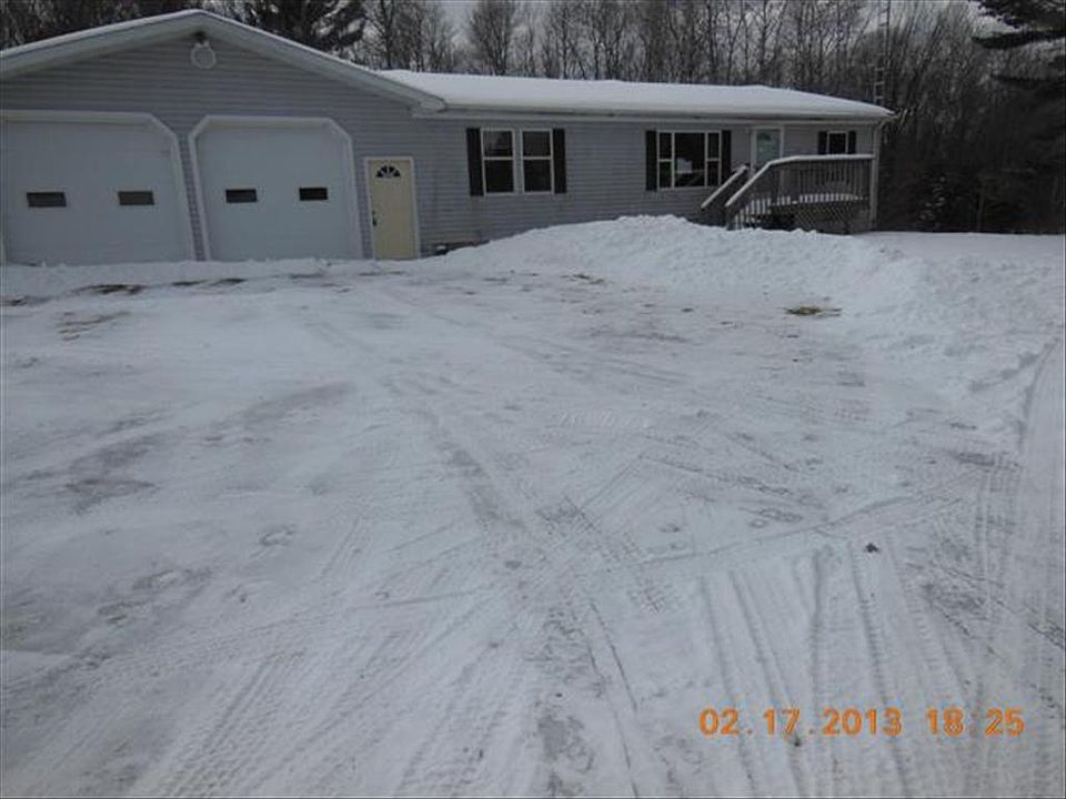 1st image of N1611 River Ave
