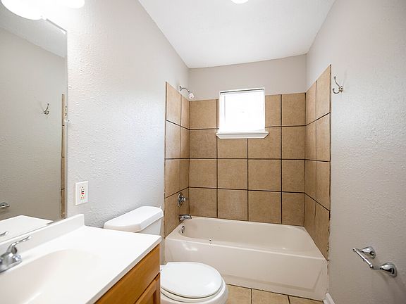 4201-Legendre-Bathroom_04112024