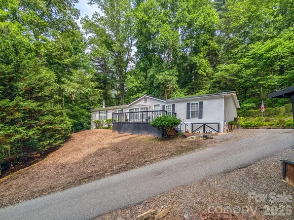 1372 Lickskillet Rd, Burnsville, NC 28714