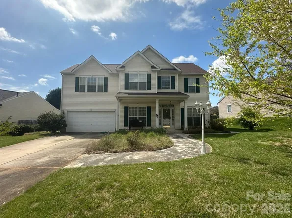 150 Heywatchis Dr, Mooresville, NC 28115