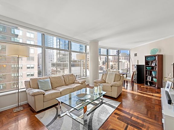 3rd image of 250 E 54th St APT 9C