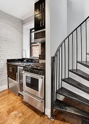 Rented by REAL New York | media 9