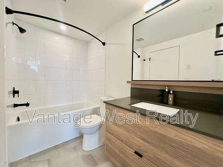 1471 Saint Paul St #711 — Photo 7