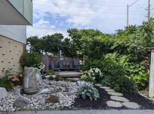 14 Davey Blvd #305, Bradford West Gwillimbury, ON