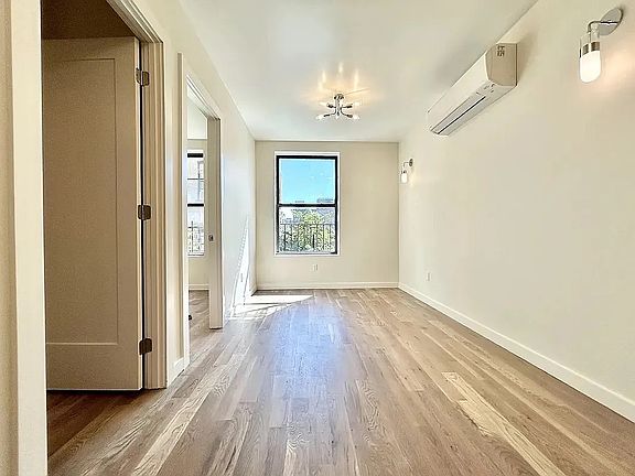 4th image of 524 W 134th St #1B
