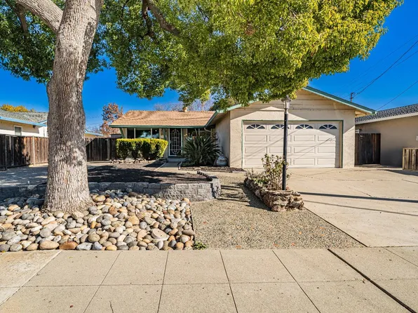 878 Carmel Ave, Livermore, CA 94550