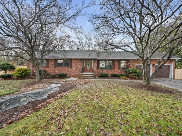 298 Lisle St, Braintree, MA 02184