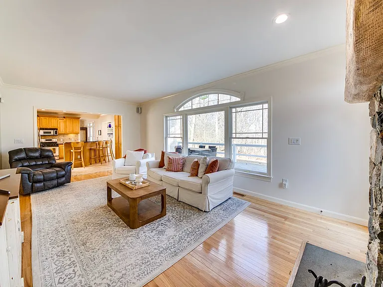 38 Fleming Rd — Photo 13