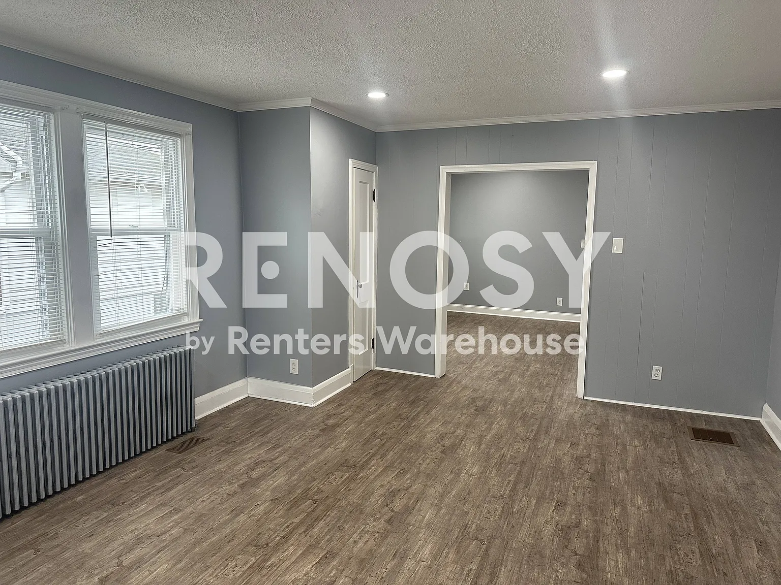 Grand 2BR 2BA Parkville Apt — Photo 2