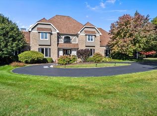 7N018 Whispering Trl, St Charles, IL 60175