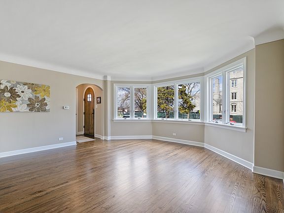 4th image of 6248 N Ionia Ave