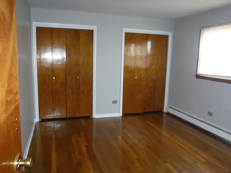 8700 S Merrill Ave — Photo 11