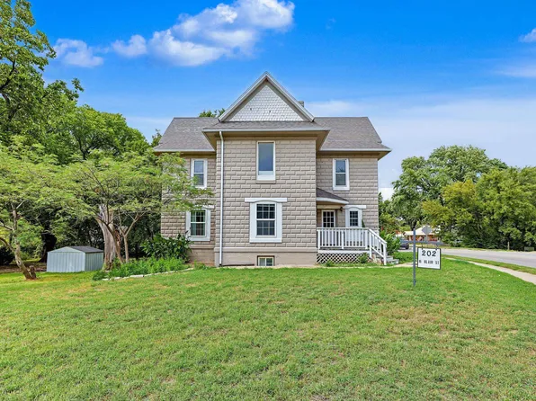 202 W Blair St, Mulvane, KS 67110