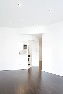 Rented by Mirador Real Estate | media 11