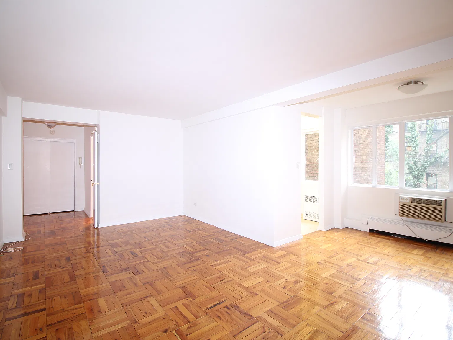 510 East 85th Street — Photo 3