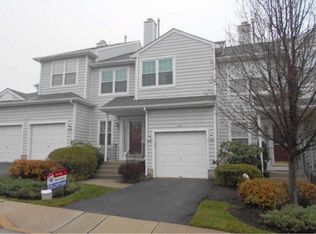 5 Victoria Cir, Collegeville, PA