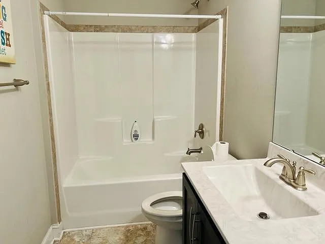 238 Gordon Park Blvd — Photo 33