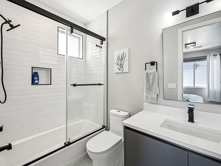 2130 E Turney Ave #3 — Photo 11