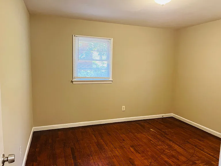 2673 Fairlane Dr SE — Photo 11