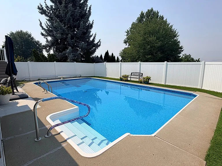 2637 Afton Pl NE — Photo 45