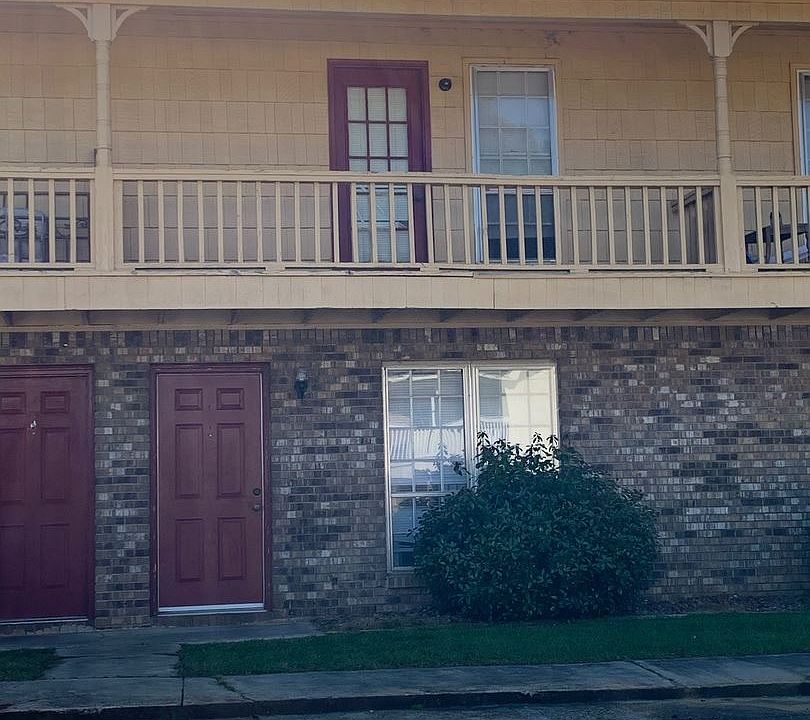 1st image of 3305 7th Ave E APT B