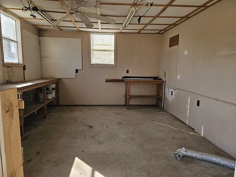 Storage room / Laundry Room