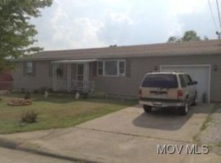 36 Spruce St, Davisville, WV 26142