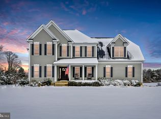 11 Estates Dr, Fredericksburg, VA 22406