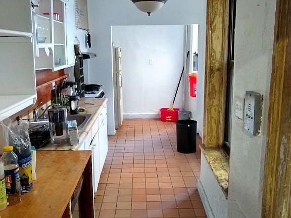 5th image of 143 E 29th St APT 4
