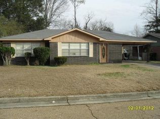 113 Springridge Dr, Vicksburg, MS 39180
