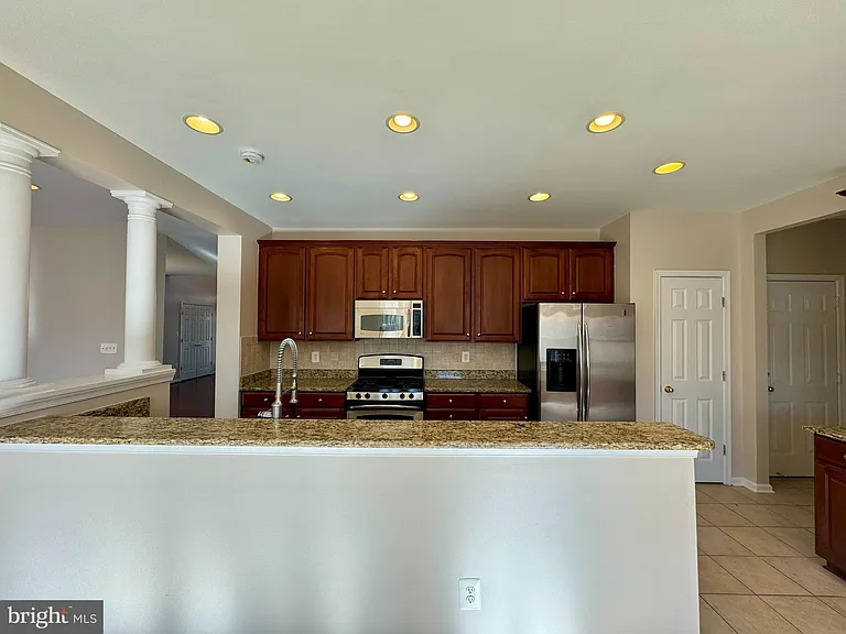 1308 Walker Dr — Photo 6