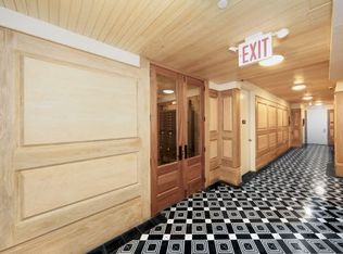 371 E 10th St #5, New York, NY 10009